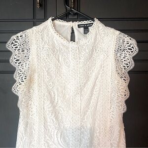 CABLE AND GAUGE white lace blouse